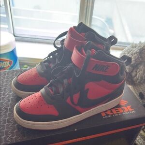 Nike High-Top Sneakers in Red and Black
